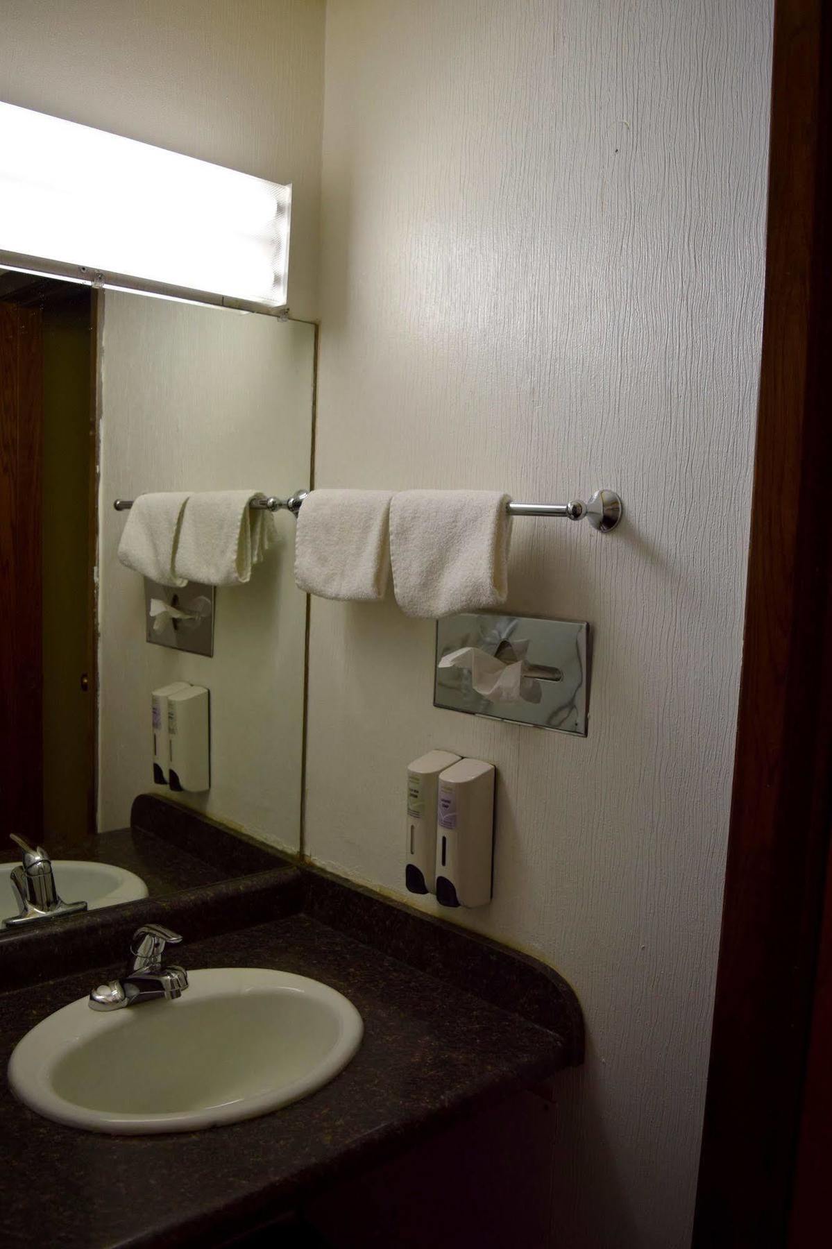 Snelling Motor Inn Mendota Eksteriør billede