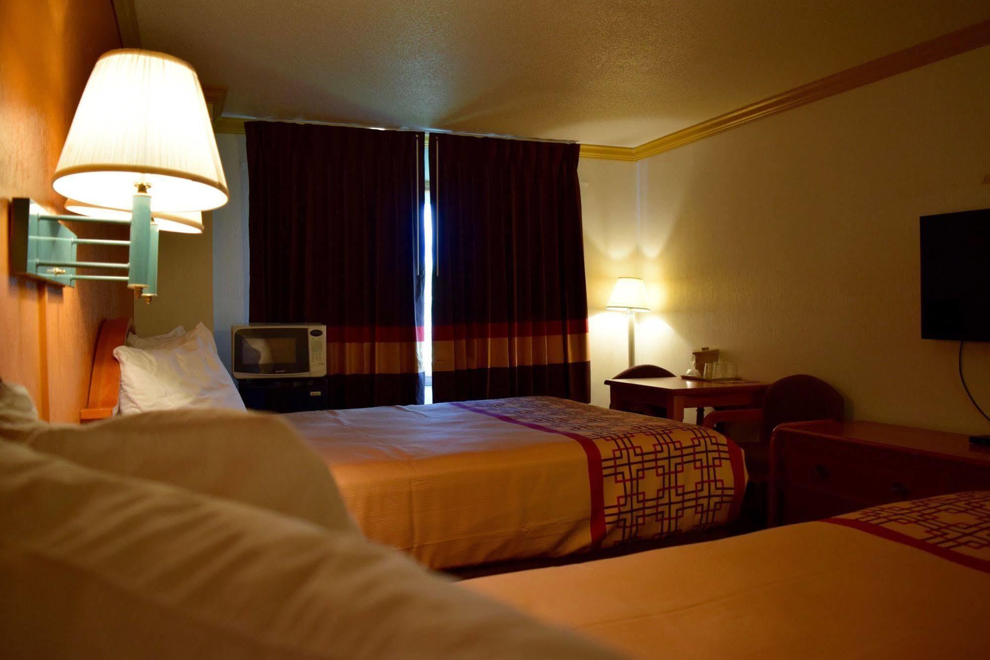 Snelling Motor Inn Mendota Eksteriør billede